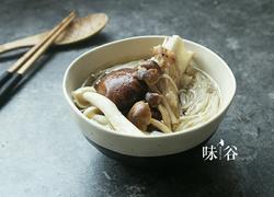 牛棒骨菌菇汤
