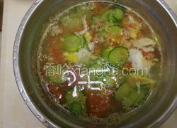 番茄黄瓜鸡蛋汤