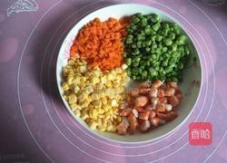 五彩黄金炒饭的做法图解3