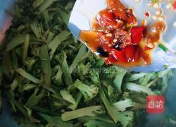 西兰花炒番茄的做法图解7