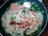 小青菜鸡蛋火腿面