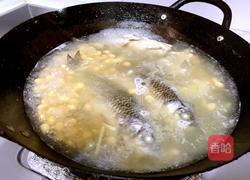 鲫鱼黄豆汤的做法图解4