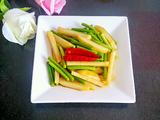 土豆条炒蒜苔