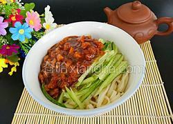 黄豆酱香凉拌面