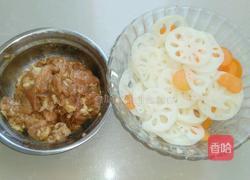 藕炒肉片的做法图解1