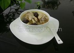 红枣枸杞炖鸡汤