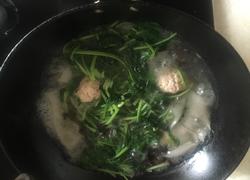 妈妈特别的肉圆青菜粉皮汤