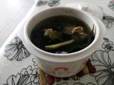 海带炖筒子骨