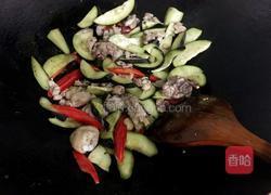 鸡腿肉烧茄子的做法图解7