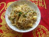 豆芽焖饼条