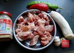 腐乳汁杏鲍菇烧鸡的做法图解1