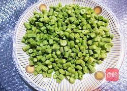干煸肉末豆角的做法图解1