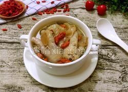 花胶杞子煲鸡脚