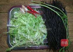 苦菊拌蕨根粉的做法图解1