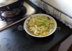 韭菜花炒鸡蛋