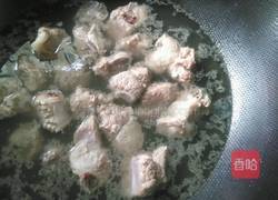 黑蒜煲排骨響螺片湯的做法图解5