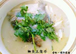 鲫鱼豆腐汤