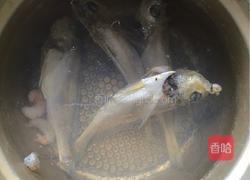 小黄鱼山药片的做法图解3