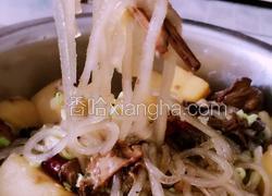 粉条土豆炖鸡块