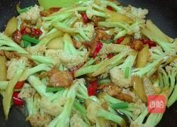 花菜炒肉的做法图解5