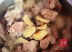 鲜美竹笋鸭肉煲的做法图解9