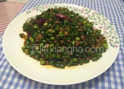 老干妈肉末炒蒜苗