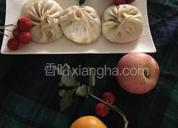 芹菜圆白菜肉包子
