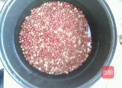 红豆薏米粥的做法图解2
