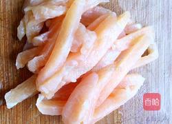 洋葱炒鸡胸肉的做法图解2