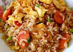火腿肠炒饭