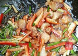 五花肉炒四季豆木耳的做法图解5