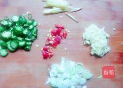 黄花菜炒粉丝的做法图解2