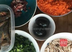 海鲜版皮蛋瘦肉粥的做法图解6