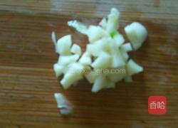 尖椒炒白玉菇鸡胸肉的做法图解1