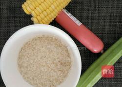 秋葵玉米汁焖饭的做法图解1