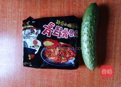 三养火鸡面的做法图解1