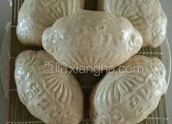 牛奶亚麻籽粉高粱面异形馒头