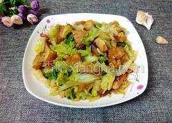 烧肉炒卷心菜