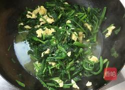 菠菜炒鸡蛋的做法图解8