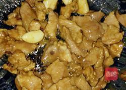 西兰花胡萝卜肉片的做法图解5