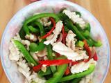 青椒鱿鱼花（介绍切花方法）的做法[图]