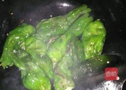 自创虎皮尖椒（爆椒）的做法图解3