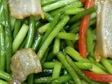 蒜苗炒腊肉