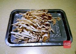 茶树菇炒肉条的做法图解2