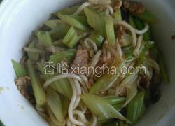 芹菜爆炒粉条