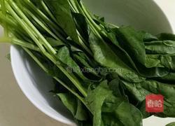 菠菜面条的做法图解1