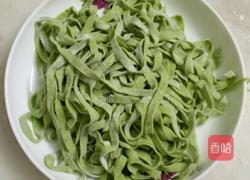 菠菜面条的做法图解8