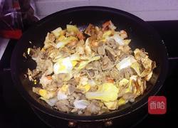 牛肉虾仁白菜鸡蛋粥的做法图解3