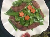 腊肠炒荷兰豆