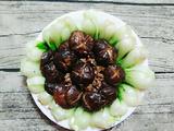 肉丁焖香菇
